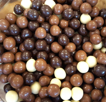 Schoko Haselnüsse gemischt